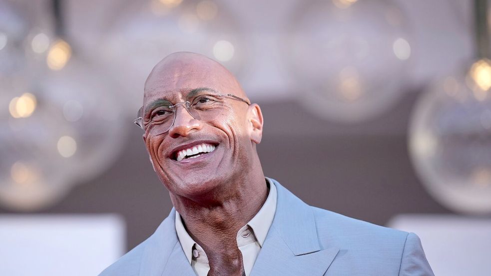 Hollywood-Star und Ex-Wrestler Dwayne „The Rock“ Johnson hat über den schmerzhaftesten Moment seines Lebens gesprochen. (Archivbild) Foto: Alessandra Tarantino/Invision/AP