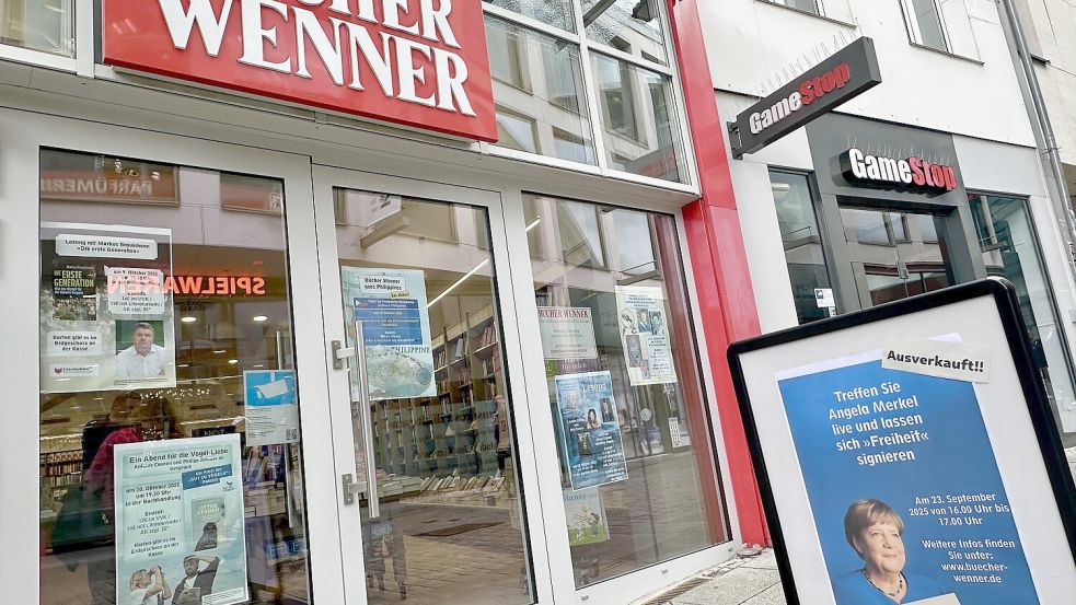 Zur Signierstunde kommt Altkanzlerin Angela Merkel zu Bücher Wenner in Osnabrück. Doch die Veranstaltung am 23. September ist bereits restlos ausgebucht. Foto: Matthias Liedtke
