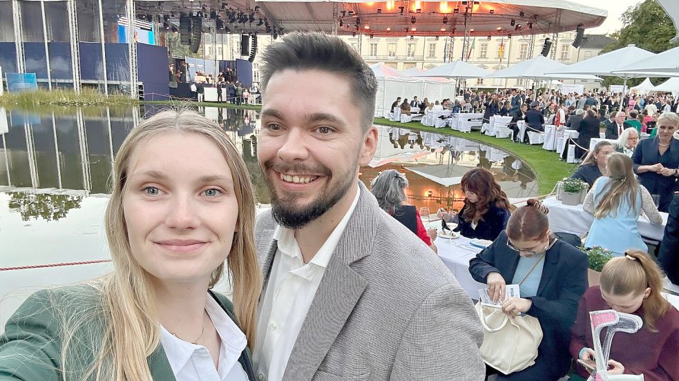 Katja Hübner mit ihrem Mann Marek beim Bürgerfest des Bundespräsidenten in Berlin. Fotos: privat