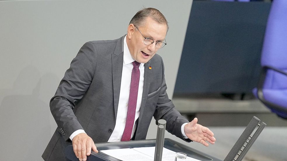 Chrupalla hatte das erste Wort. Foto: Michael Kappeler/dpa