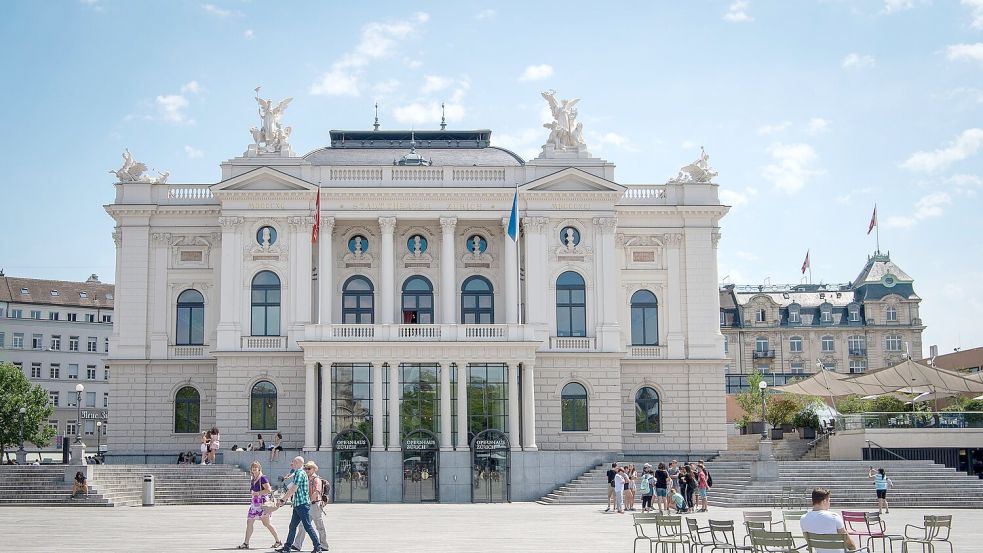 Das Opernhaus Zürich liegt in einer Kritikerumfrage vorn. (Archivbild) Foto: Melanie Duchene