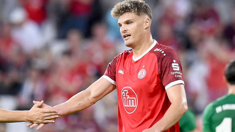 Der Jemgumer Marek Janssen (rechts) möchte sich bei Rot-Weiss Essen durchbeißen. Foto: Imago