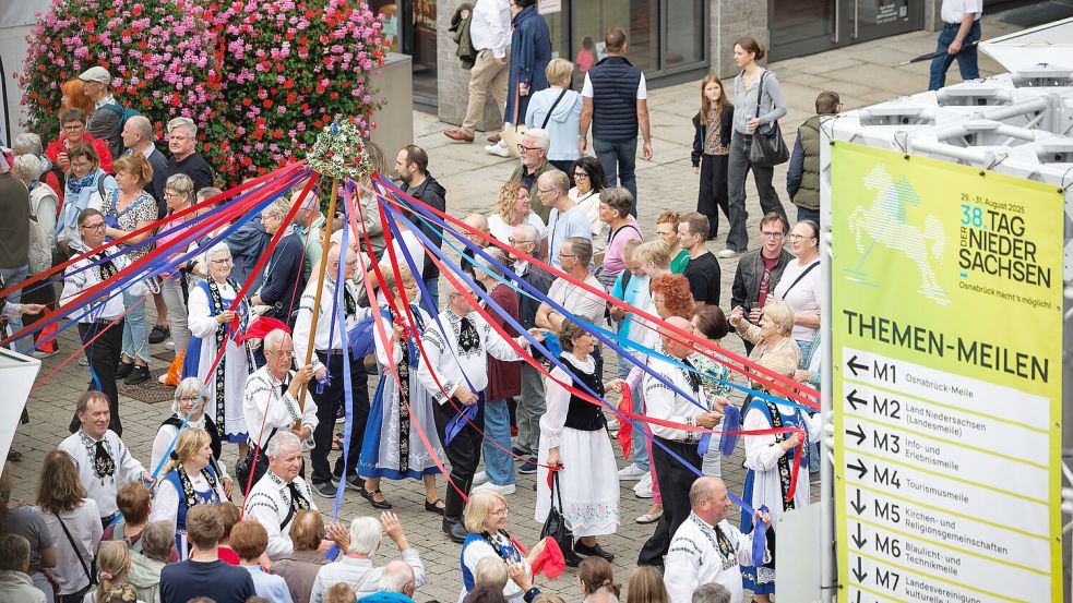 Trachten-Umzug und Themen-Meile: So sah es im August in Osnabrück aus. Foto: Frieso Gentsch/dpa