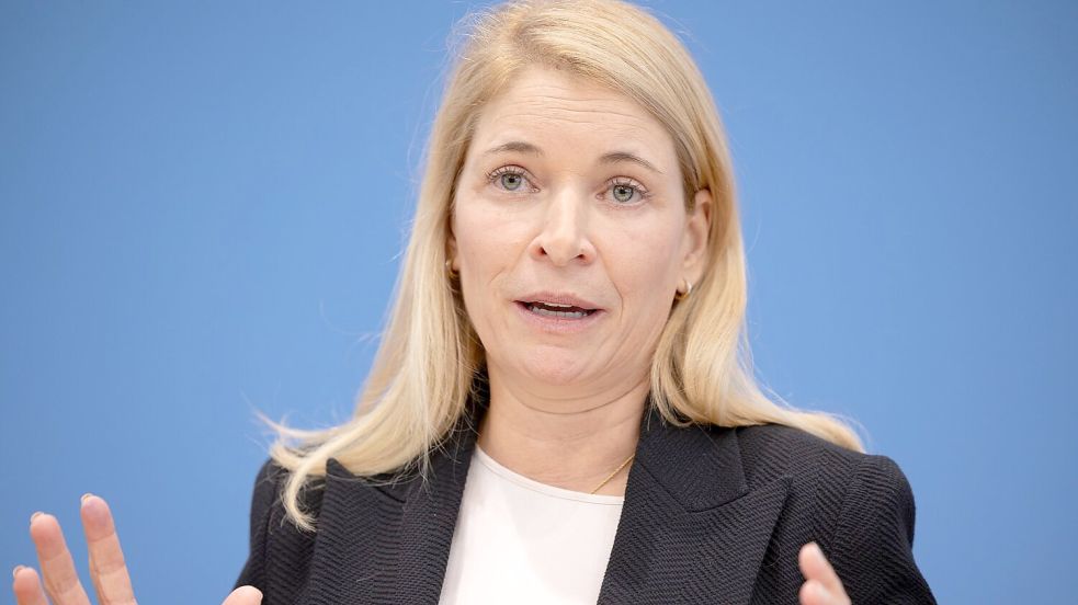 Evelyn Palla leitete bisher die Bahnsparte DB Regio - und wird nun Chefin der Deutschen Bahn als erste Frau in der Konzerngeschichte. (Archivbild) Foto: Andreas Gora