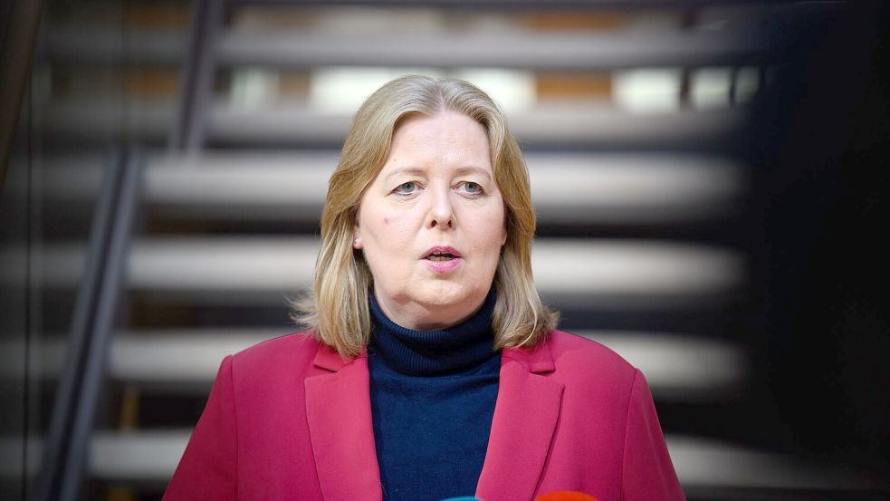 Arbeitsministerin Bärbel Bas will „sehr bald“ eine Bürgergeldreform vorlegen - und als SPD-Chefin mit weiteren Ideen zum Sozialstaat vorpreschen. Foto: Bernd von Jutrczenka/dpa