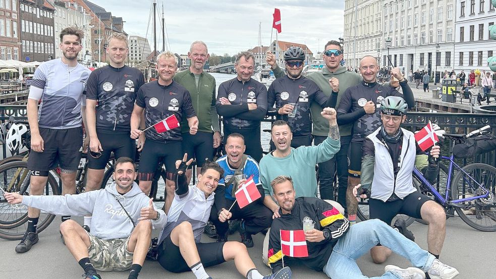 Die bunte Truppe aus verschiedenen Teilen Deutschlands hat Kopenhagen erreicht. Dave Jakusch ist ganz rechts im Bild. Foto: privat