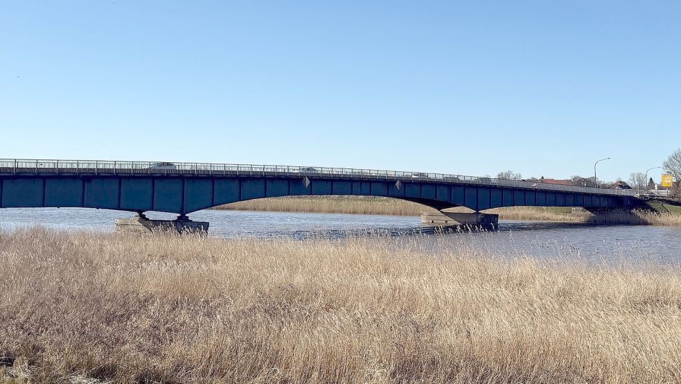 Die Brücke ist für viele Autofahrer in der Region unverzichtbar. Foto: Dirk Hellmers