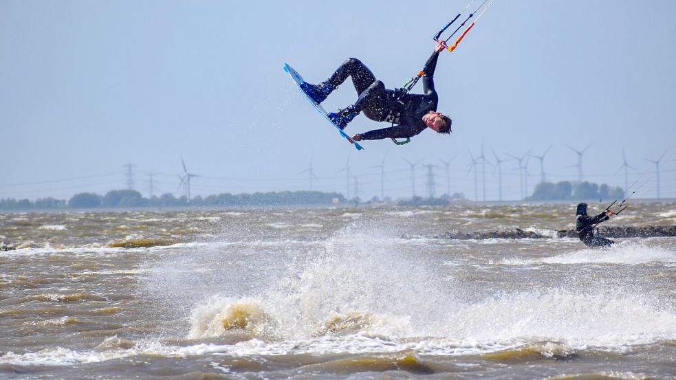 Max Müller liebt das Kitesurfen. Fotos: Privat