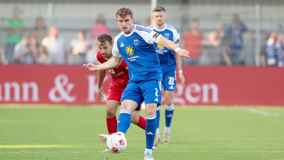 Felix Göttlicher spielte in der Jugend für den FC Ingolstadt, den FC Bayern, FC Augsburg und die Sportvereinigung Unterhaching. Foto: Doden/Emden