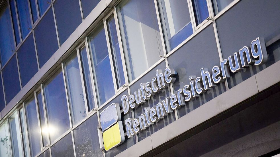 Immer mehr Rentner, immer weniger Beitragszahler: Das Rentensystem ächzt unter hohen Kosten. Foto: picture alliance/dpa