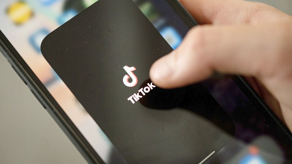 TikTok ist eine Social-Media-Plattform, auf der Nutzer Videos und Fotos hochladen können. Foto: Marijan Murat/dpa