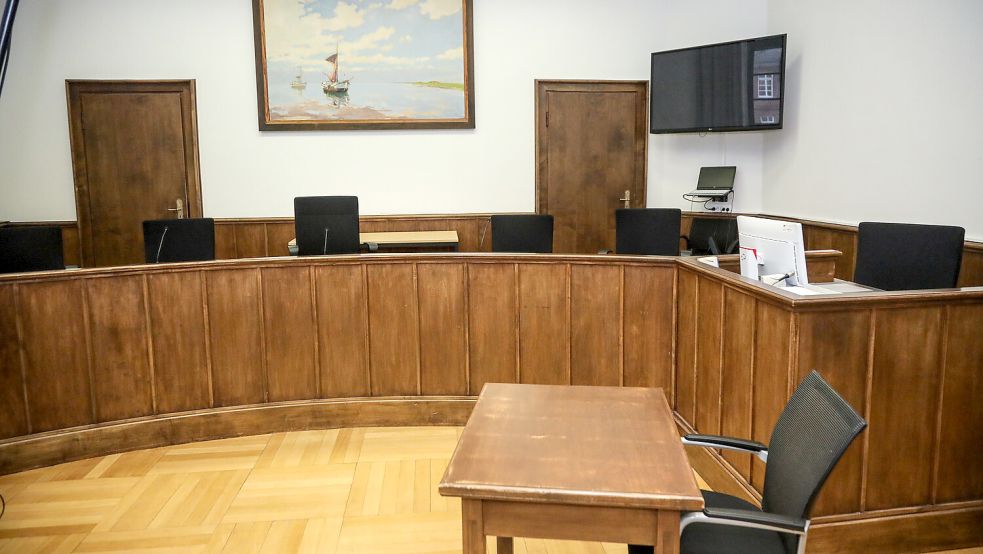 Blick in den Schwurgerichtssaal des Auricher Landgerichts. Foto: Romuald Banik