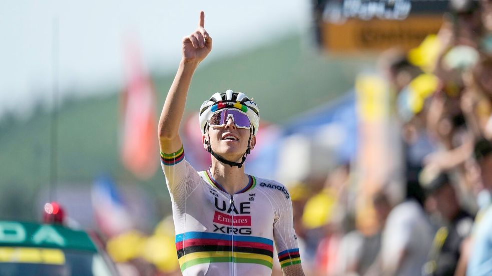 Der Weltmeister war auch bei der EM nicht zu schlagen: Tadej Pogacar. (Archivbild) Foto: Mosa’ab Elshamy/AP/dpa