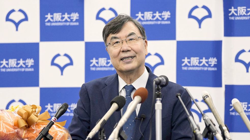 Der 74 Jahre alte Japaner Shimon Sakaguchi ist Professor an der Universität von Osaka. Foto: Shohei Miyano/Kyodo News/AP/dpa