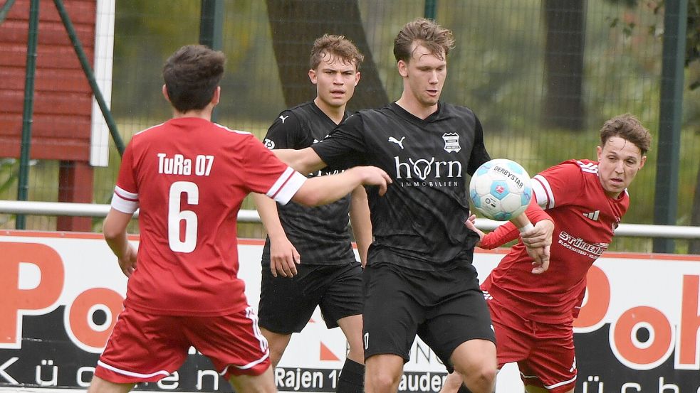 Wie schon gegen Middels und Hage reichte es für TuRa nicht für einen Heimsieg. Foto: Hans Damm