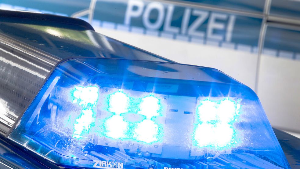 Die Polizei gibt Tipps, wie man sich verhalten kann, wenn sich „Handwerker“ unaufgefordert an der Haustür aufdrängen. Symbolfoto: Friso Gentsch/dpa