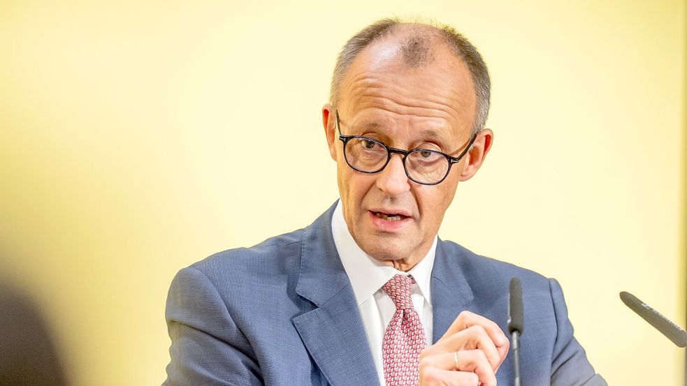 Die Frage einer militärischen Beteiligung an einer internationalen Stabilisierungsmission stelle sich für Deutschland nicht, so Merz. (Archivbild) Foto: Michael Kappeler/dpa