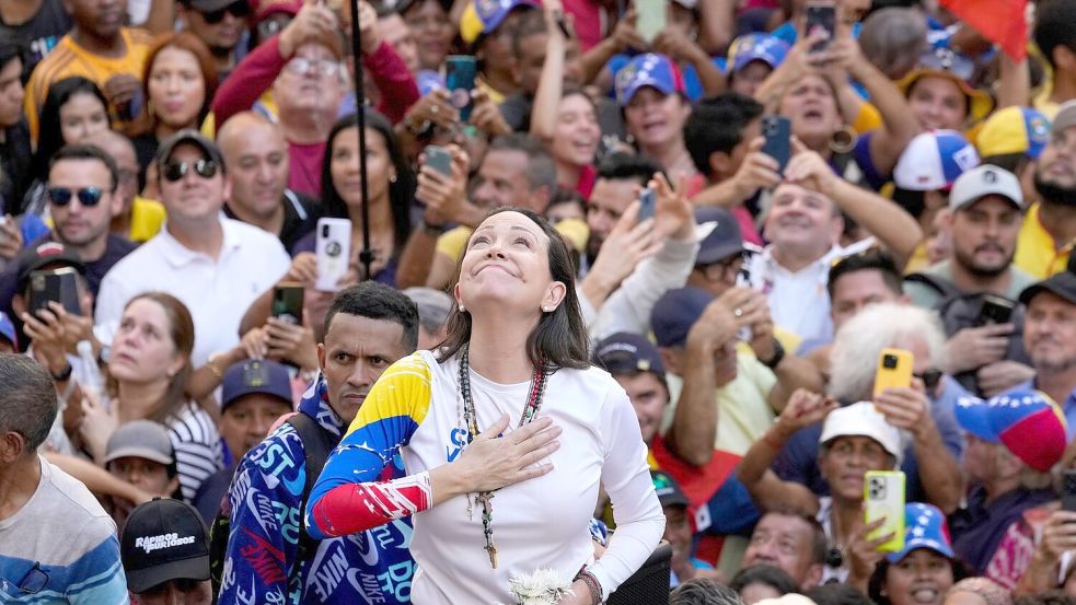Machado muss sich seit langem verstecken Foto: Ariana Cubillos/AP/dpa