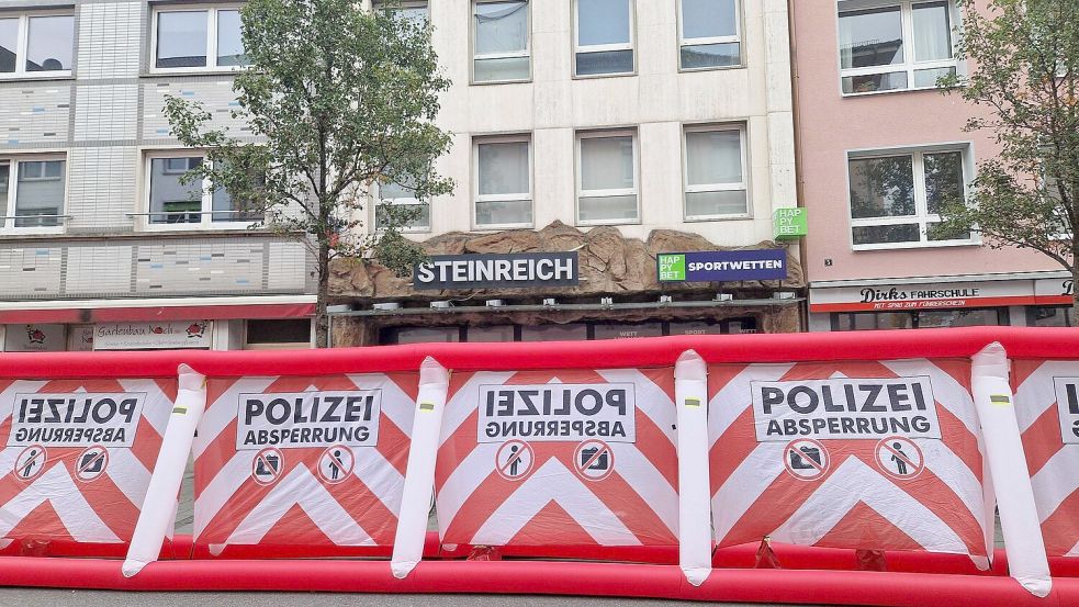 Bei Schüssen in einem Wettbüro in der Innenstadt von Gießen sind drei Menschen verletzt worden. Foto: Carolin Eckenfels/dpa