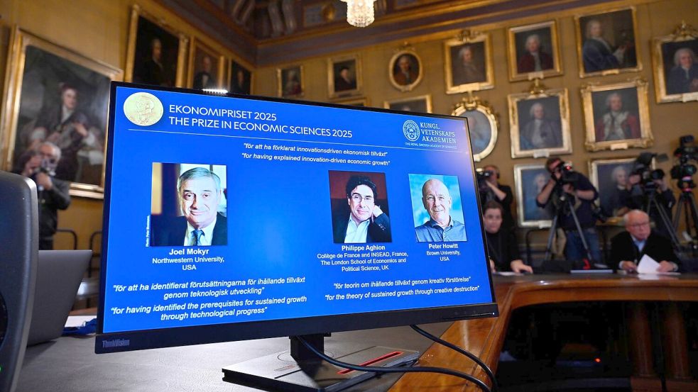 Verkündet werden die Wirtschaftsnobelpreisträger traditionell in der Königlich-Schwedischen Akademie der Wissenschaften. Foto: Anders Wiklund/TT News Agency/AP