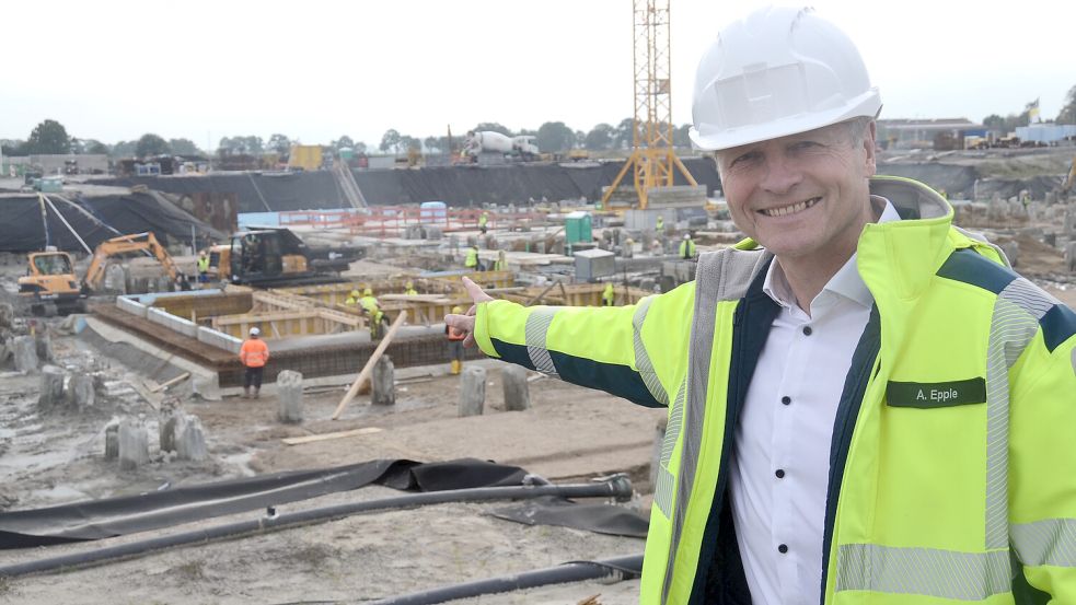 Zentralklink-Projektleiter Andreas Epple berichtete bei einem Exklusiv-Termin über den Baufortschritt. Foto: Aiko Recke