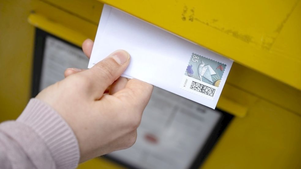 Nicht das erste Mal warnt die Samtgemeinde Hesel vor gefälschten Schreiben. Symbolfoto: Murat/dpa