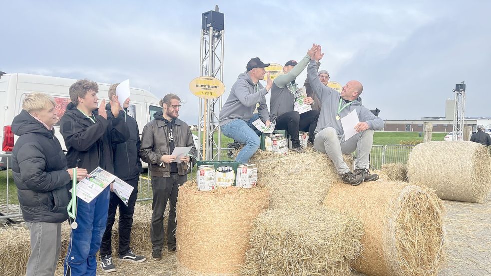 Jubel bei den „Acker Athleten“. Sie siegten bei den Männer-Teams. Foto: privat