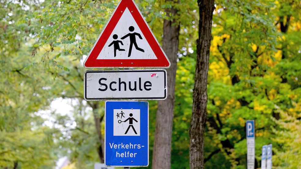 In die Bewertung des ACE-Schulweg-Index ist das Verhalten von sogenannten Elterntaxis sowie die Verkehrsinfrastruktur im nahen Schulumfeld eingeflossen. Foto: Sven Hoppe