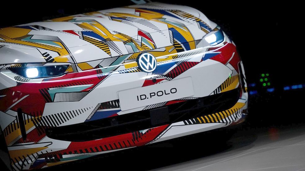 Die neuen, günstigeren E-Autos von Volkswagen - wie der ID.Polo - werden nicht in Wolfsburg gefertigt, sondern in Spanien und Portugal. Foto: Sven Hoppe