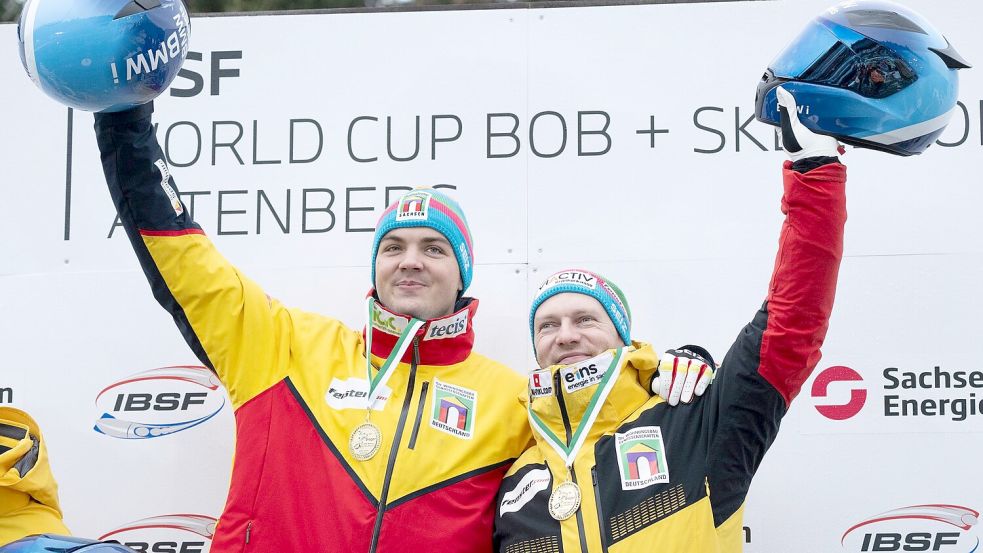 Für Francesco Friedrich (r) gibt es keinen Grund zum Jubel mehr. Foto: Sebastian Kahnert