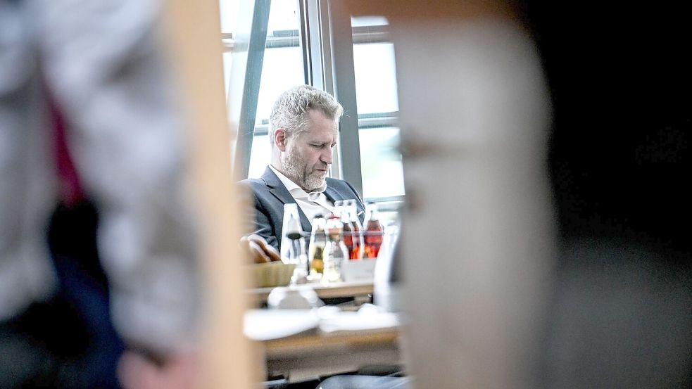 AfD-Politiker Petr Bystron hatte die Fotocollage im Sommer 2022 im Internet geteilt - damals noch auf Twitter. (Archivbild) Foto: Britta Pedersen