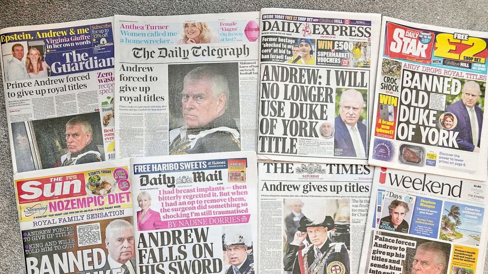 Die britischen Medien titeln allesamt mit der Bekanntgabe von Prinz Andrew. Foto: Alastair Grant/AP/dpa