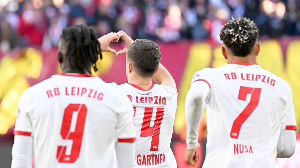 Christoph Baumgartner (RB Leipzig, M) jubelt nach seinem Treffer zum 1:0. Foto: Jennifer Brückner