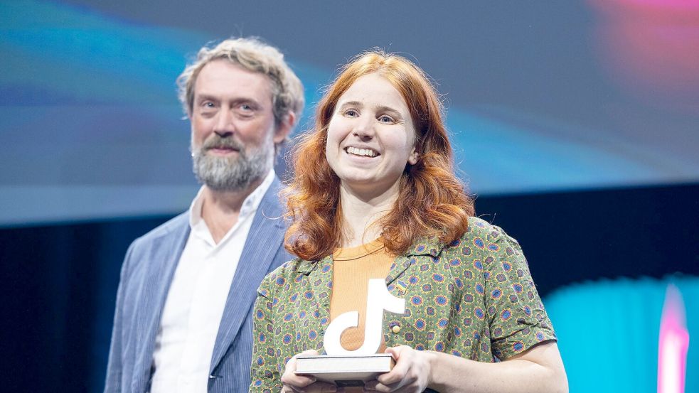 Jana Brammer ist Gewinnerin der Kategorie „Indie Buchhandlung & Bibliothek des Jahres“. Foto: Hannes P Albert