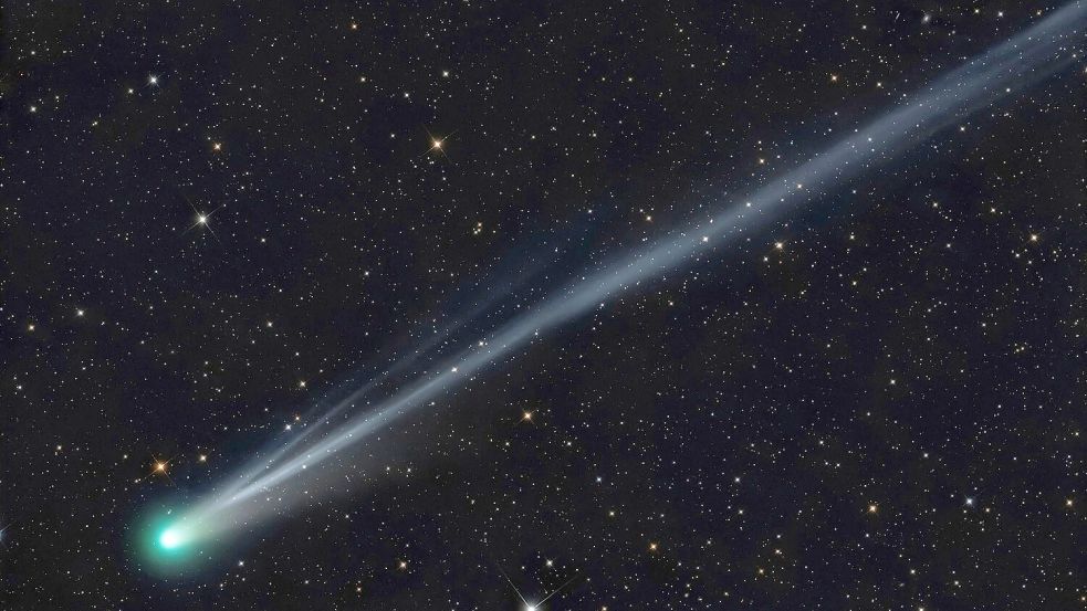 Der Komet „Lemmon“ zieht über den Nachthimmel. Foto: Brennan Gilmore/Brennan Gilmore/