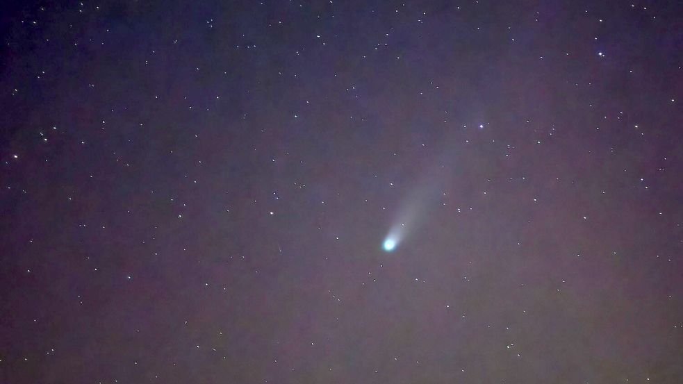 Der Komet „Lemmon“ am Nachthimmel Foto: Patrick Pleul