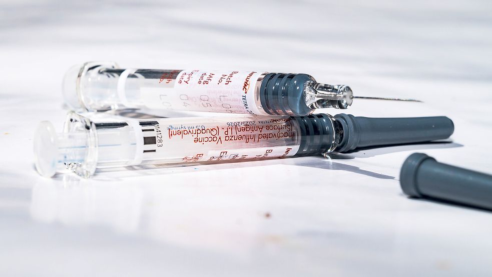 Es kann durchaus sinnvoll sein, sich bereits im Oktober gegen Influenzaviren impfen zu lassen. Foto: imago images/NurPhoto