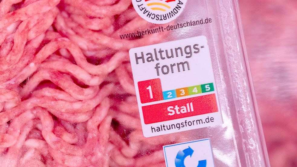 Bei Haltungsform 1 gelten die gesetzlichen Mindestanforderungen. (Archivbild) Foto: Rolf Vennenbernd