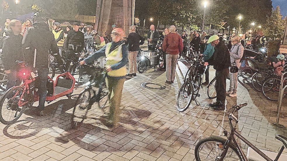Fridays for Future Osnabrück veranstaltet am Freitag, 24. Oktober, seine zehnte Fahrrad-Demo. Diesmal im Fokus der Kritik: die Bohmter und Bremer Straße. Foto: Jörg Sanders