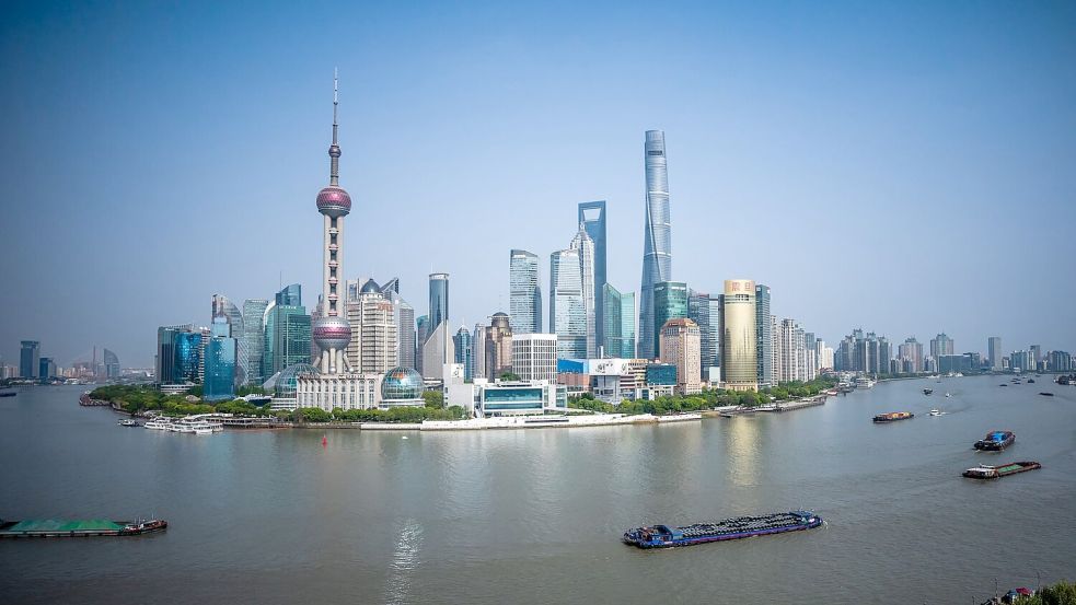 Blick auf Shanghai Foto: Michael Kappeler/dpa