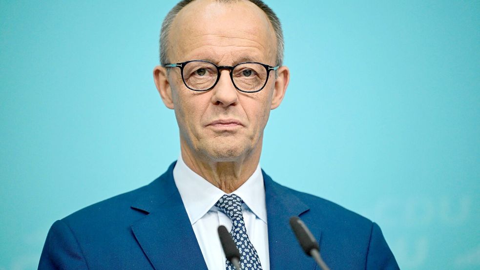 Trotz aller Kritik hat Bundeskanzler Friedrich Merz am Montag seine „Stadtbild“-Äußerung verteidigt. Foto: AFP/John MacDougall
