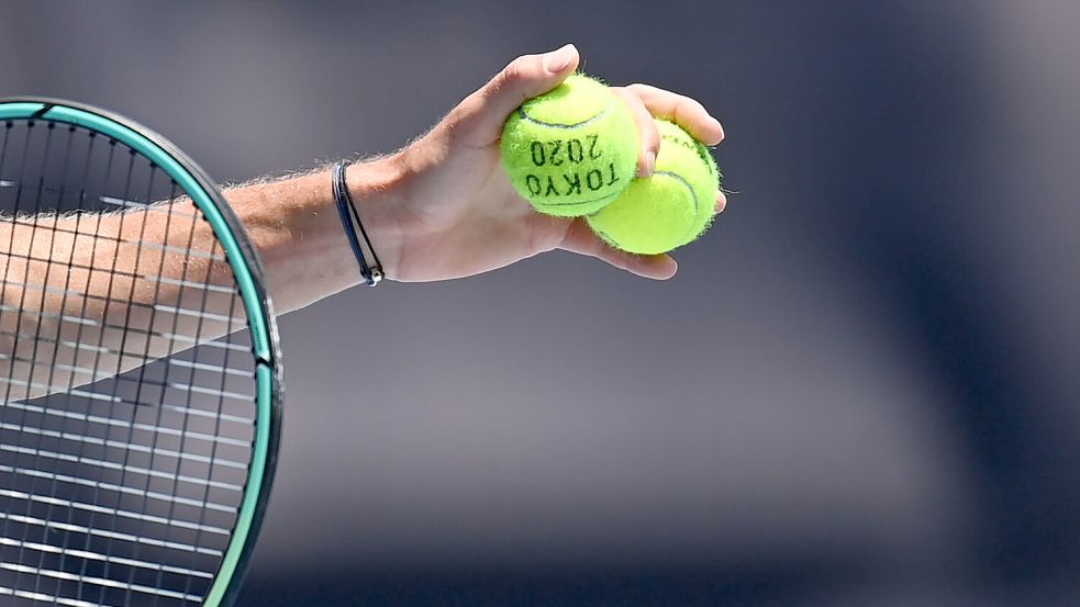 Mit weiteren, unter anderem überdachten, Tennisplätzen will der TuS Aurich-Ost der Nachfrage gerecht werden. Foto: DPA