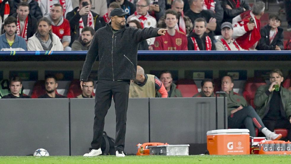 Vincent Kompany durfte sich am Tag nach seiner Vertragsverlängerung über den erhofften Sieg gegen seine Landsleute freuen. Foto: Sven Hoppe