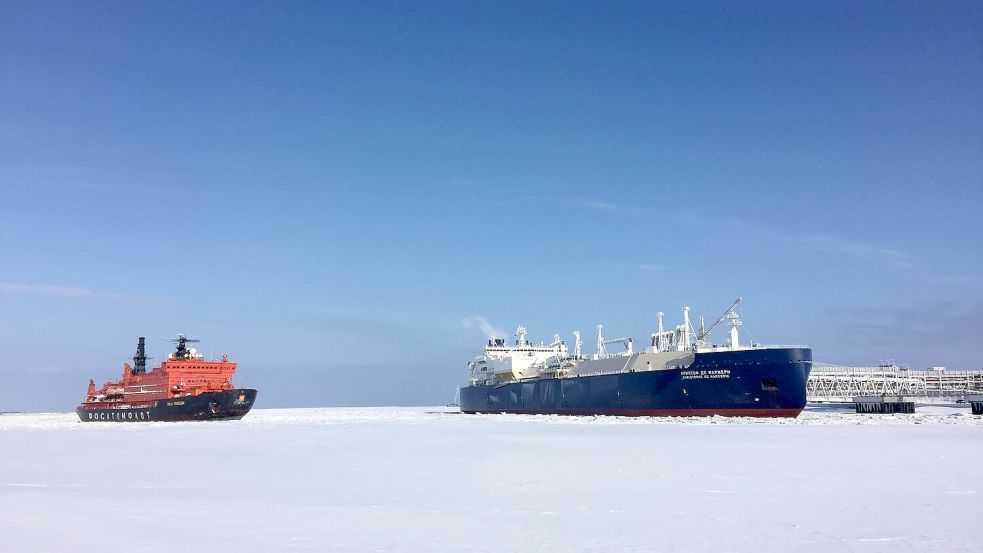 Russisches LNG soll früher als geplant nicht mehr in die EU importiert werden dürfen. (Archivbild) Foto: Friedemann Kohler/dpa