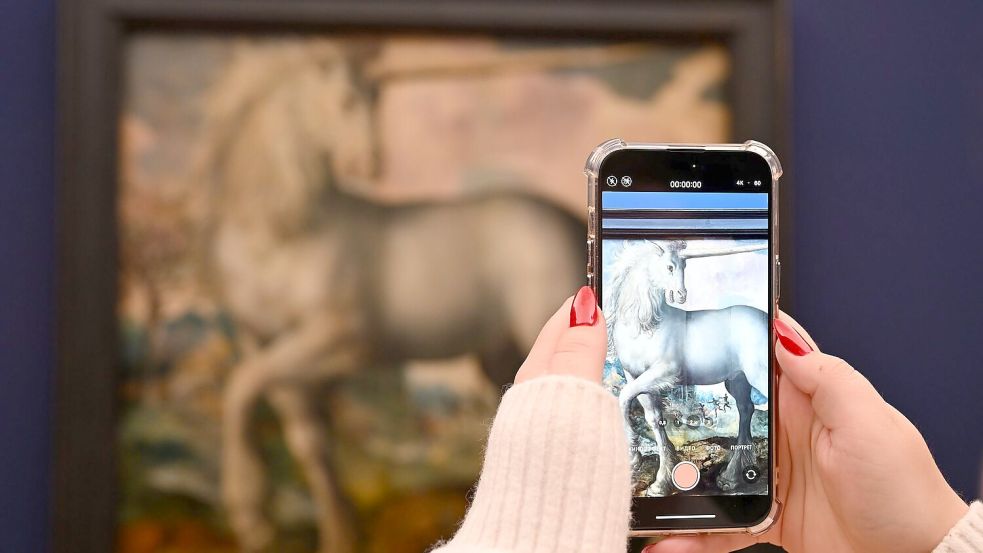 Im Museum Barberini beschäftigt sich eine Ausstellung mit dem Fabeltier. Foto: Lilli Förter