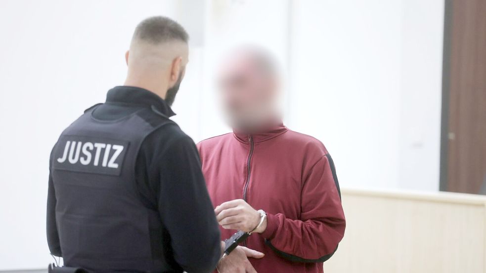 Der Angeklagte ließ über seinen Verteidiger erklären, dass er die Tat zutiefst bereue. Foto: Bodo Schackow