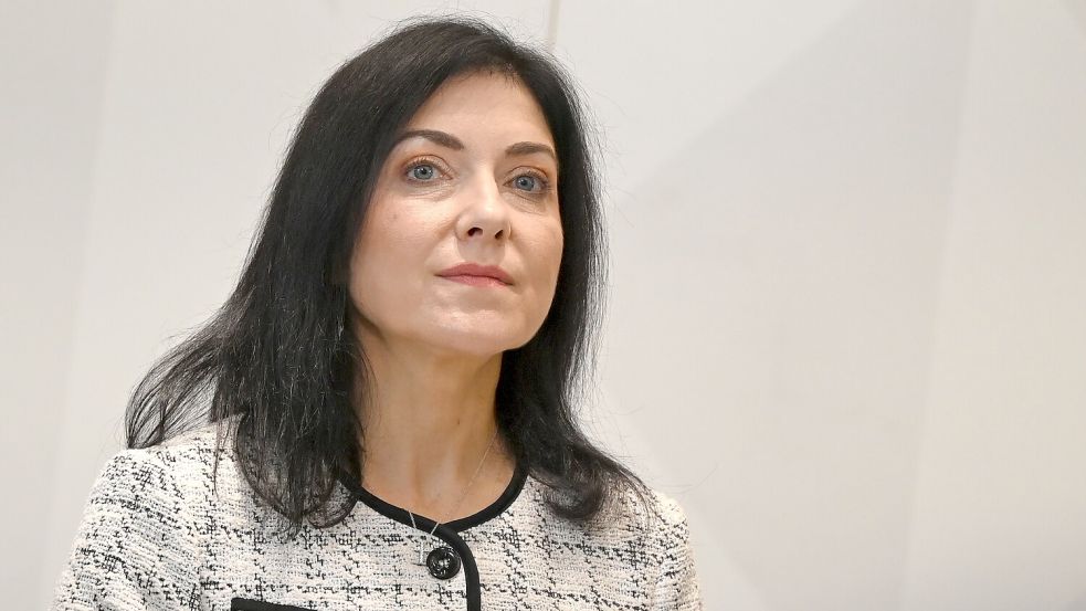 Auch Bundeswirtschaftministerin Katharina Reiche (CDU) wird in Emden erwartet. Foto: Elisa Schu/dpa
