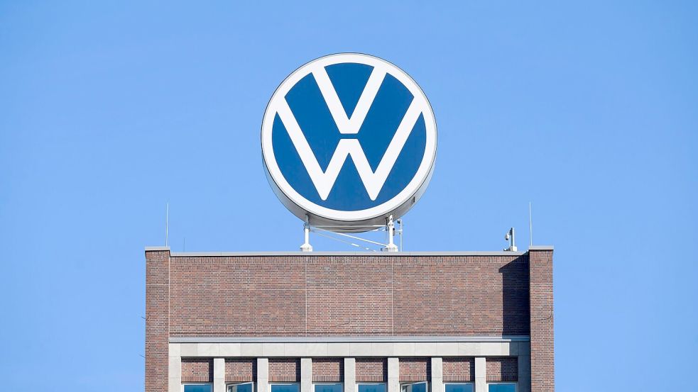 Im VW-Vorstandshochhaus übernimmt ein Neuer das Beschaffungsressort. (Archivbild) Foto: Julian Stratenschulte