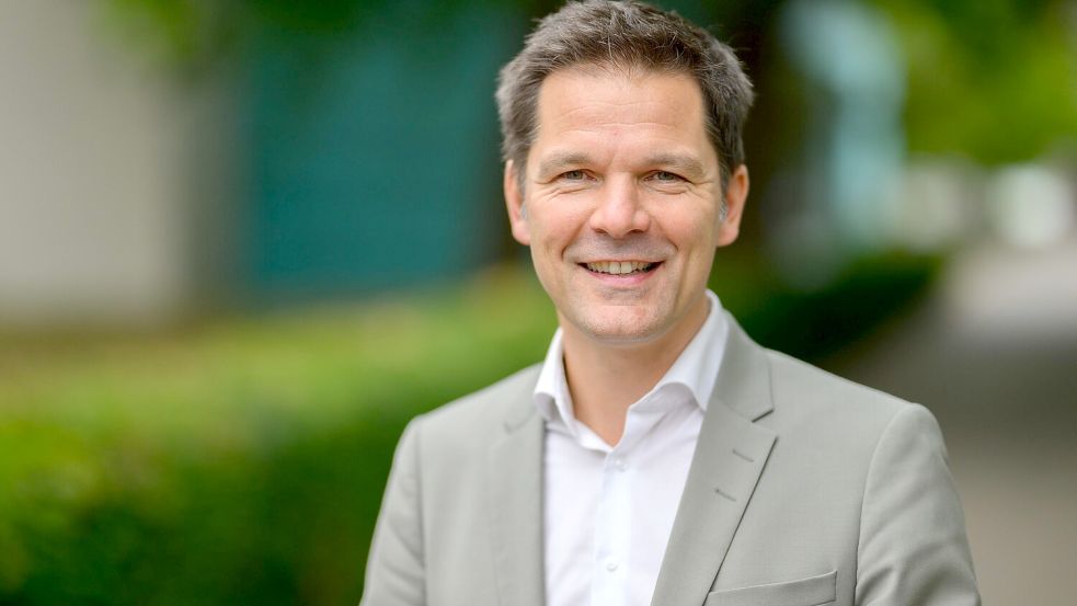 Von der Landeshauptstadt zur Bundeshauptstadt: Der Hannoveraner Steffen Krach will 2026 Regierender Bürgermeister in Berlin werden. Foto: dpa/Julian Stratenschulte