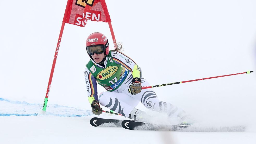 Beste Deutsche beim Alpin-Auftakt in Sölden: Lena Dürr. Foto: Marco Trovati/AP/dpa